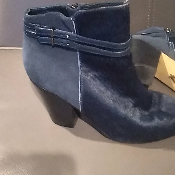 Navy Calf Hair and Suede Boots - Picture 3 of 9